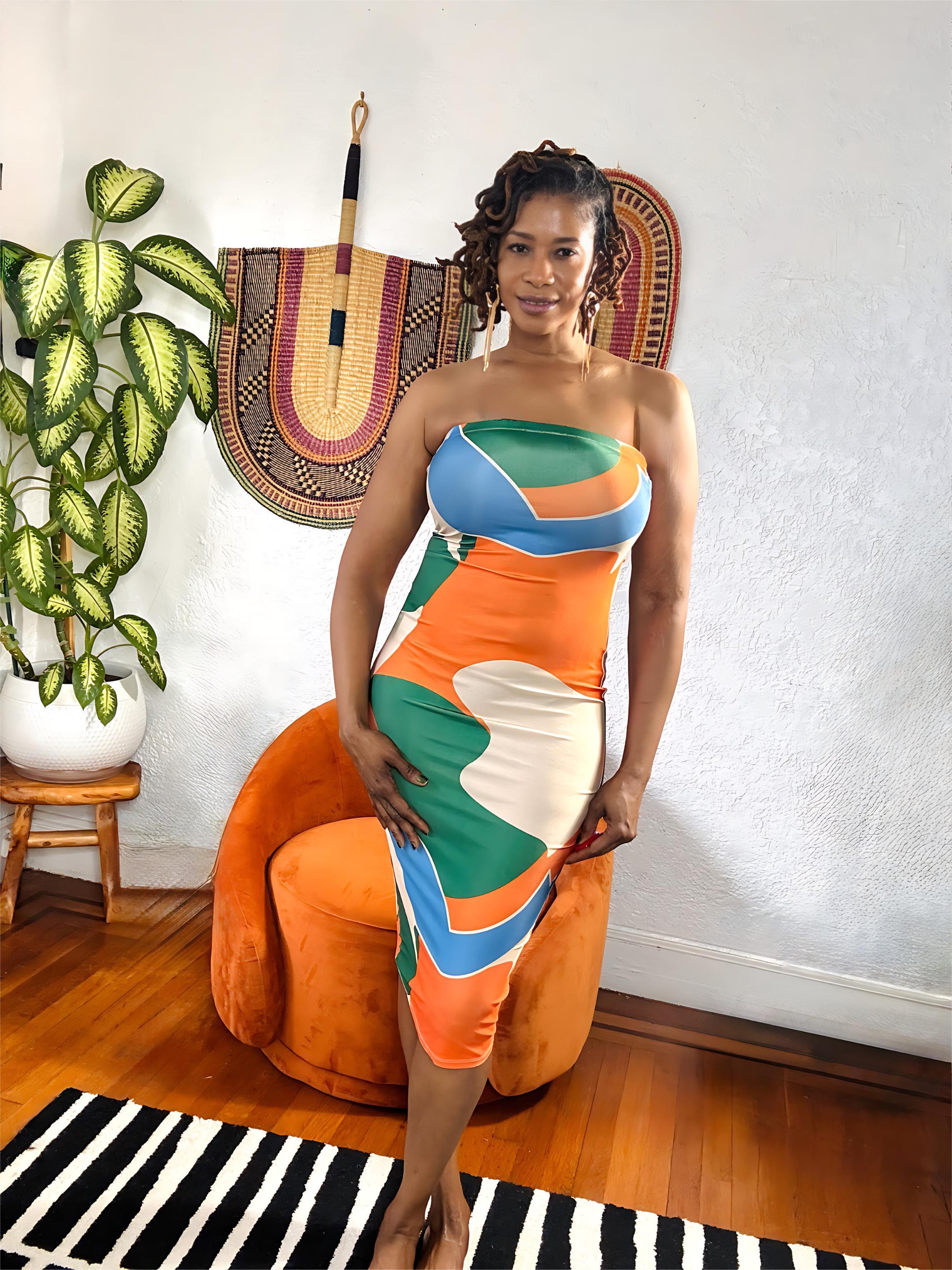 view showing figure-hugging stretch and bold color contrast.